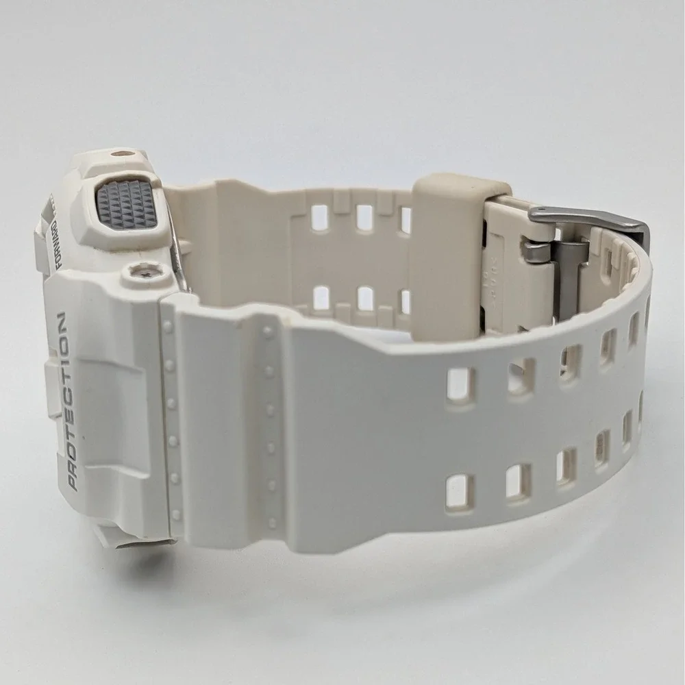 Casio G-Shock‎ GA-110C Watch Mens White Analog Digital Shock Resist 5146 Clean
